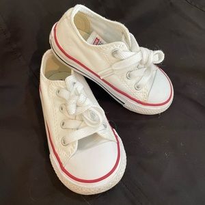 Toddler Converse Low Tops size 6